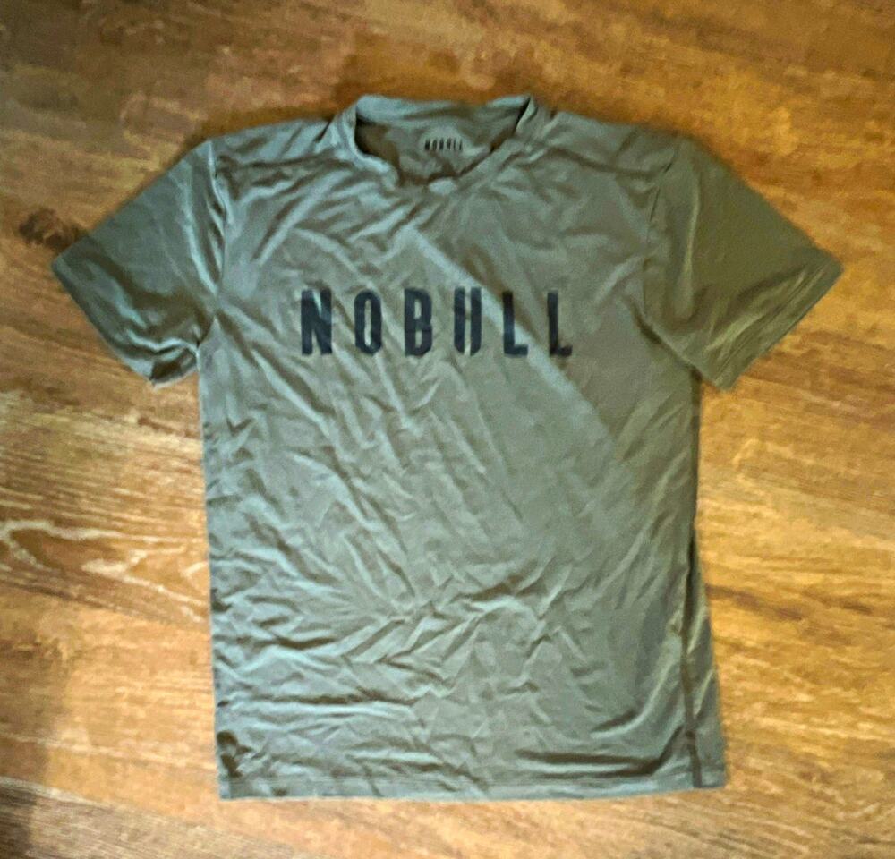 NOBULL Men's Gray Graphic Logo Crew Neck Short Sleeve Athletic Tee M